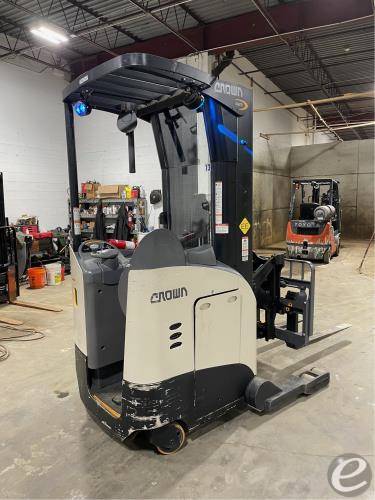 2018 Crown RR5725-45