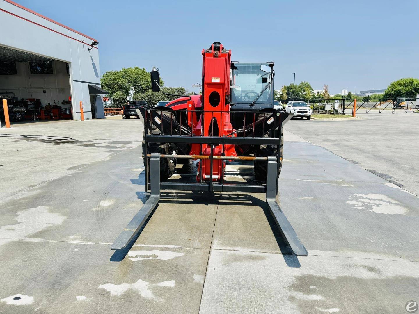 2025 Manitou MTA1055
