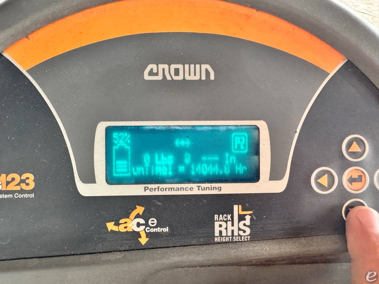 2011 Crown RD5725-30
