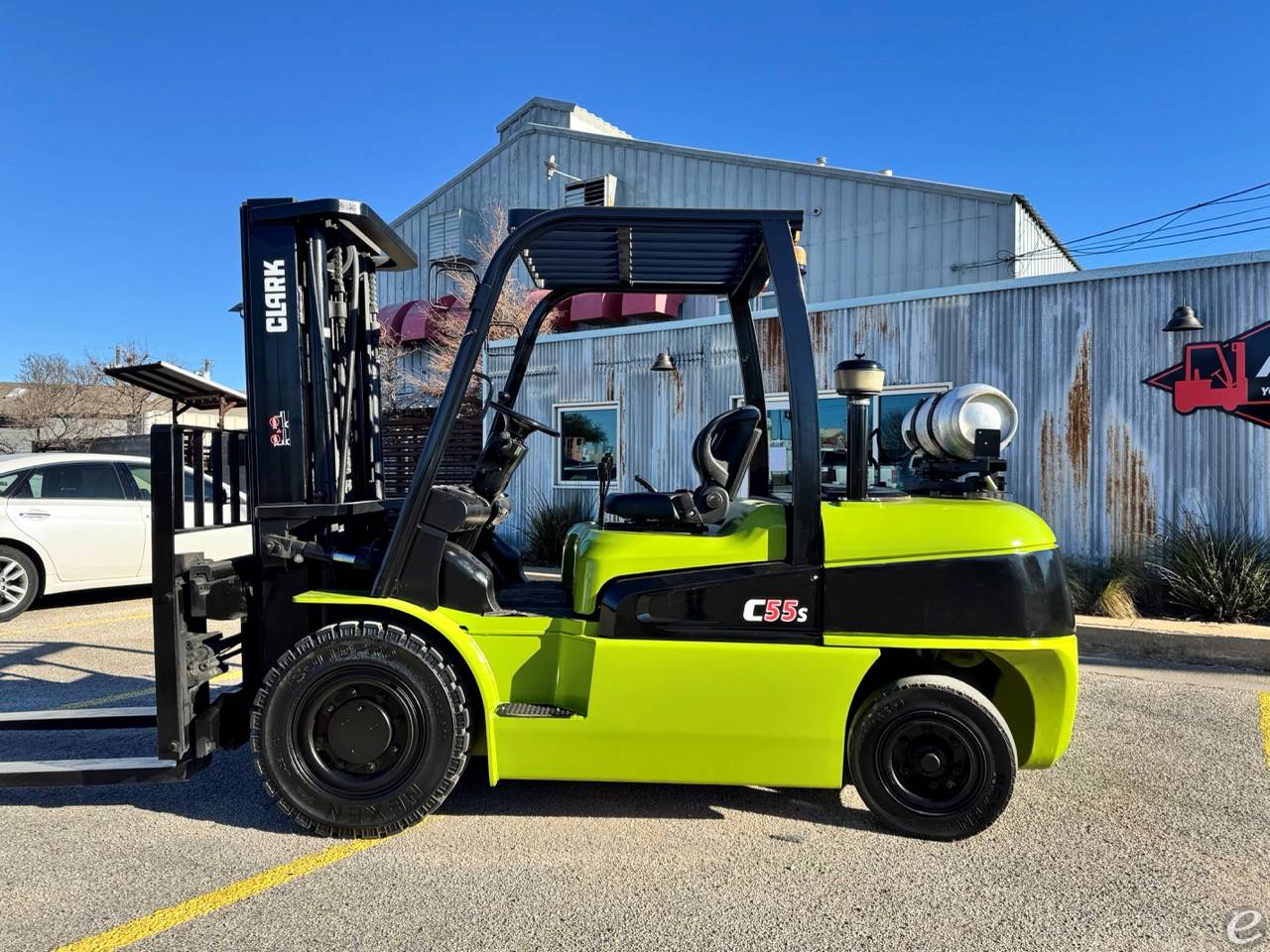 2015 Clark C55S V110