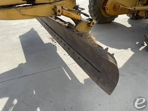John Deere 570A