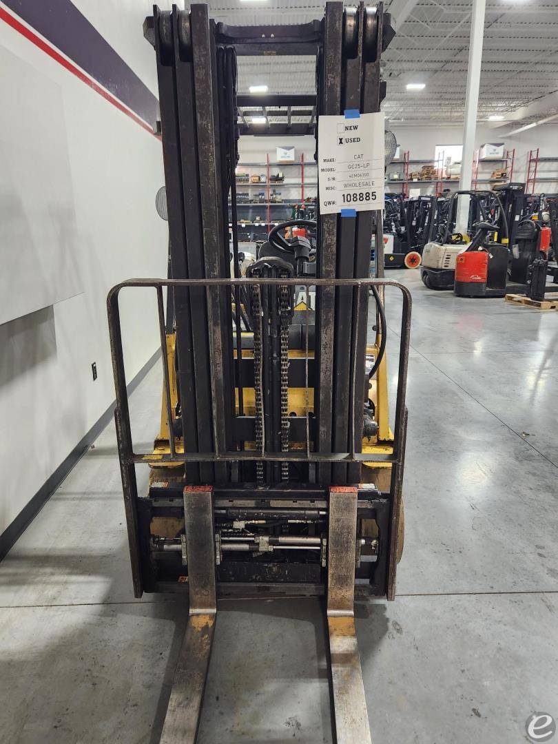 1997 Cat GC25