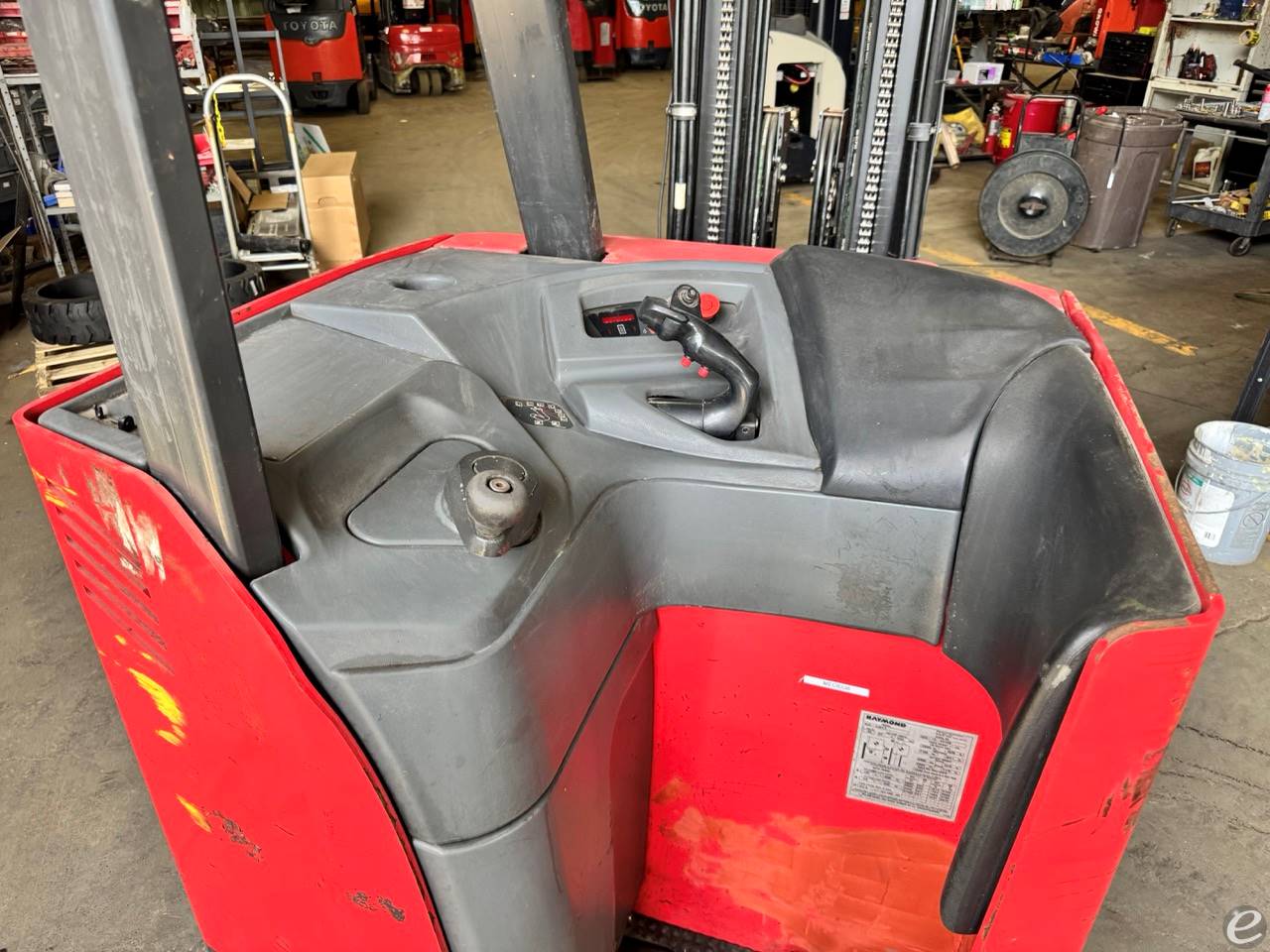 2019 Raymond 425-C40TT