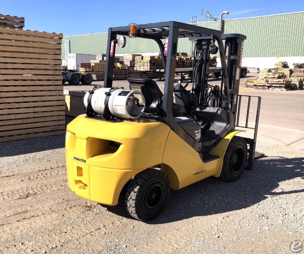 2012 Komatsu FG30HT-16