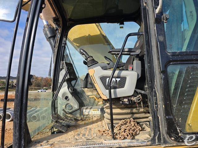 2021 Cat 330