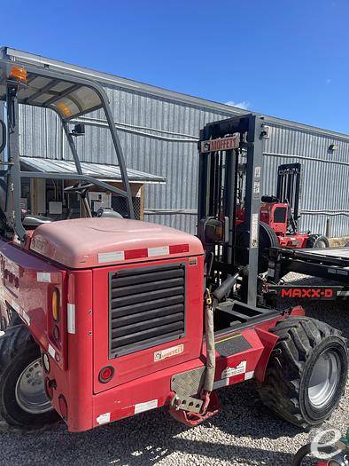 2006 Moffett M55 Diesel Forklift - 123Forklift