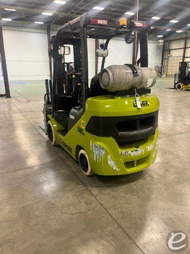 2023 Clark S32C