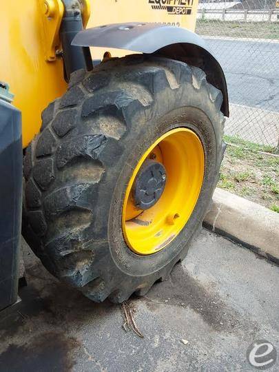 2019 JCB 510-56