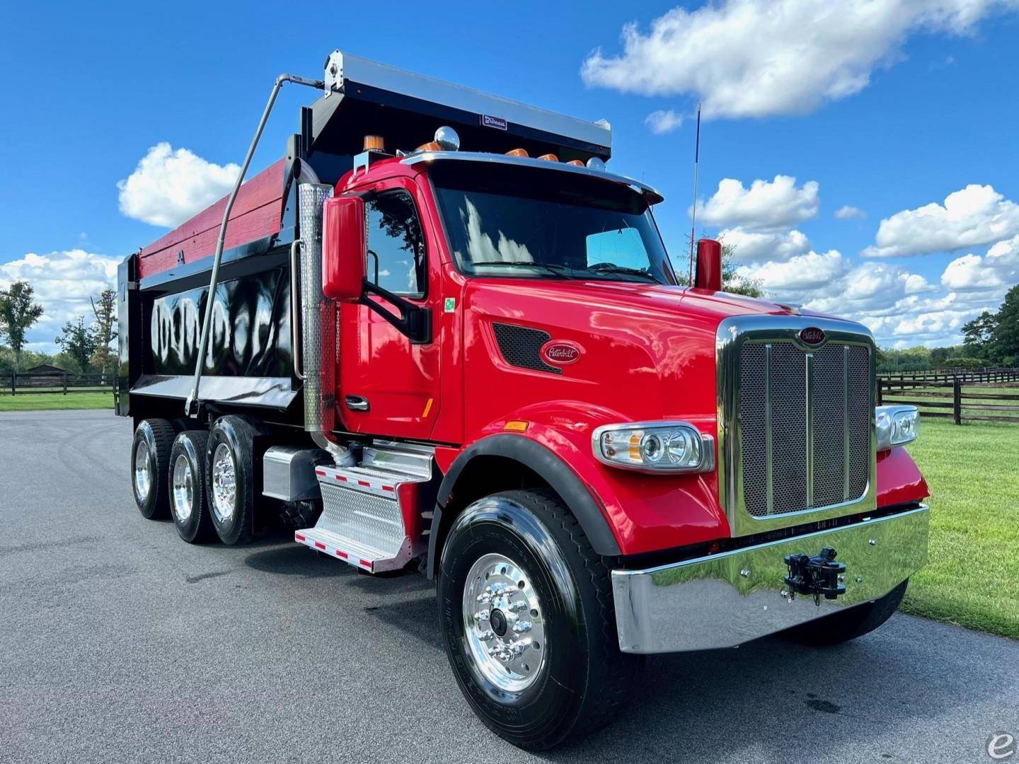 2021 Peterbilt 567