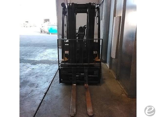 2017 Yale ERP050VL