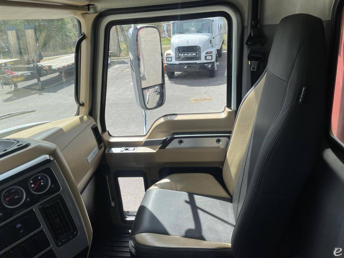 2020 Mack GRANITE 64FR