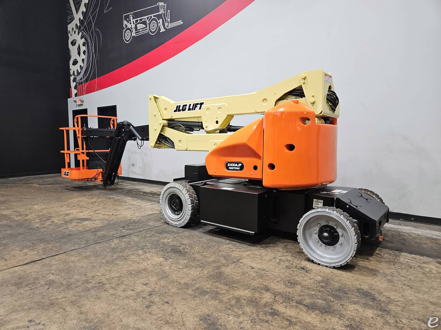 2015 JLG E400AJPN