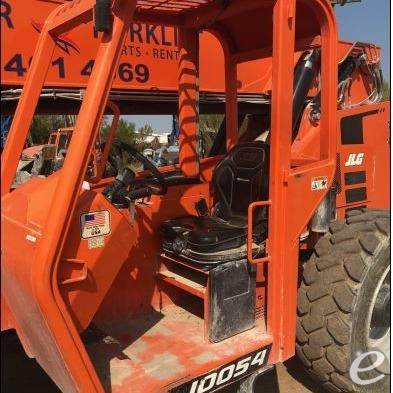 2018 JLG 10054