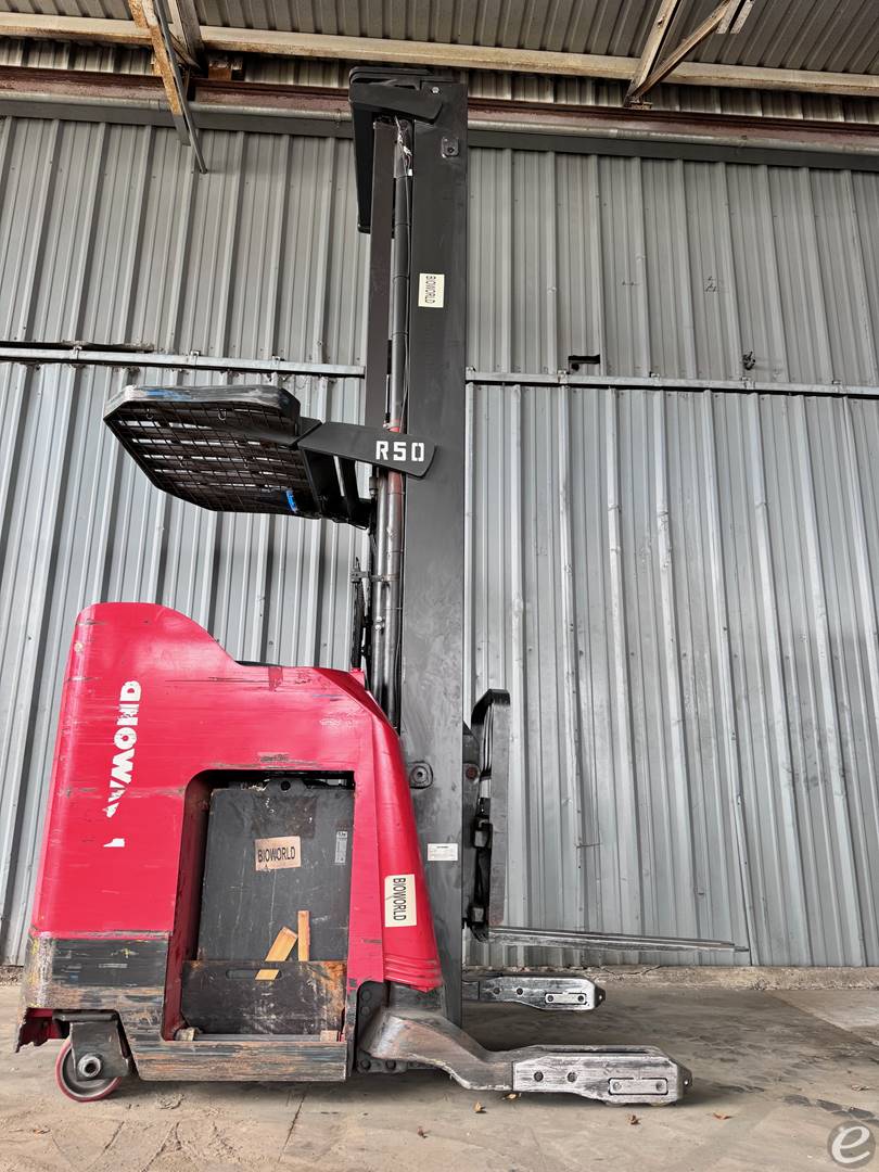 2015 Raymond 770-R45TT Electric Reach Truck - 123Forklift