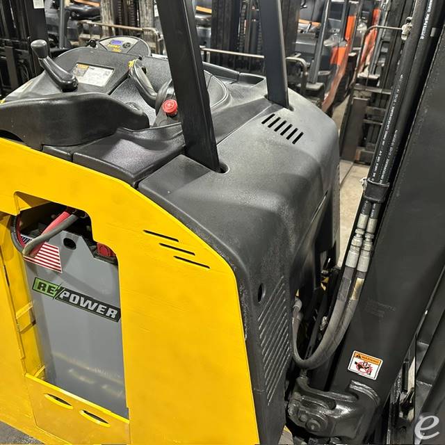 2022 Yale ESC030AD
