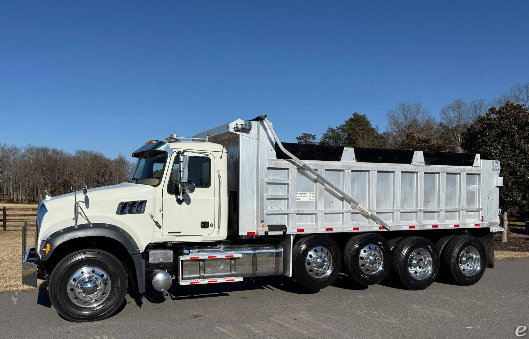2019 Mack GRANITE 64FR