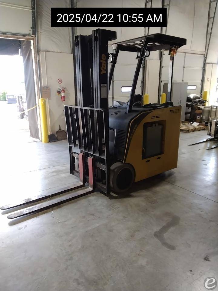 2017 Yale ESC040AD