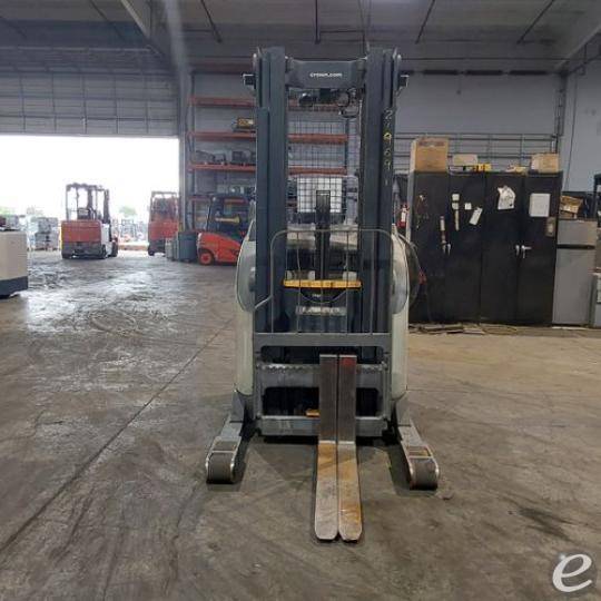 2019 Crown RR5725-45