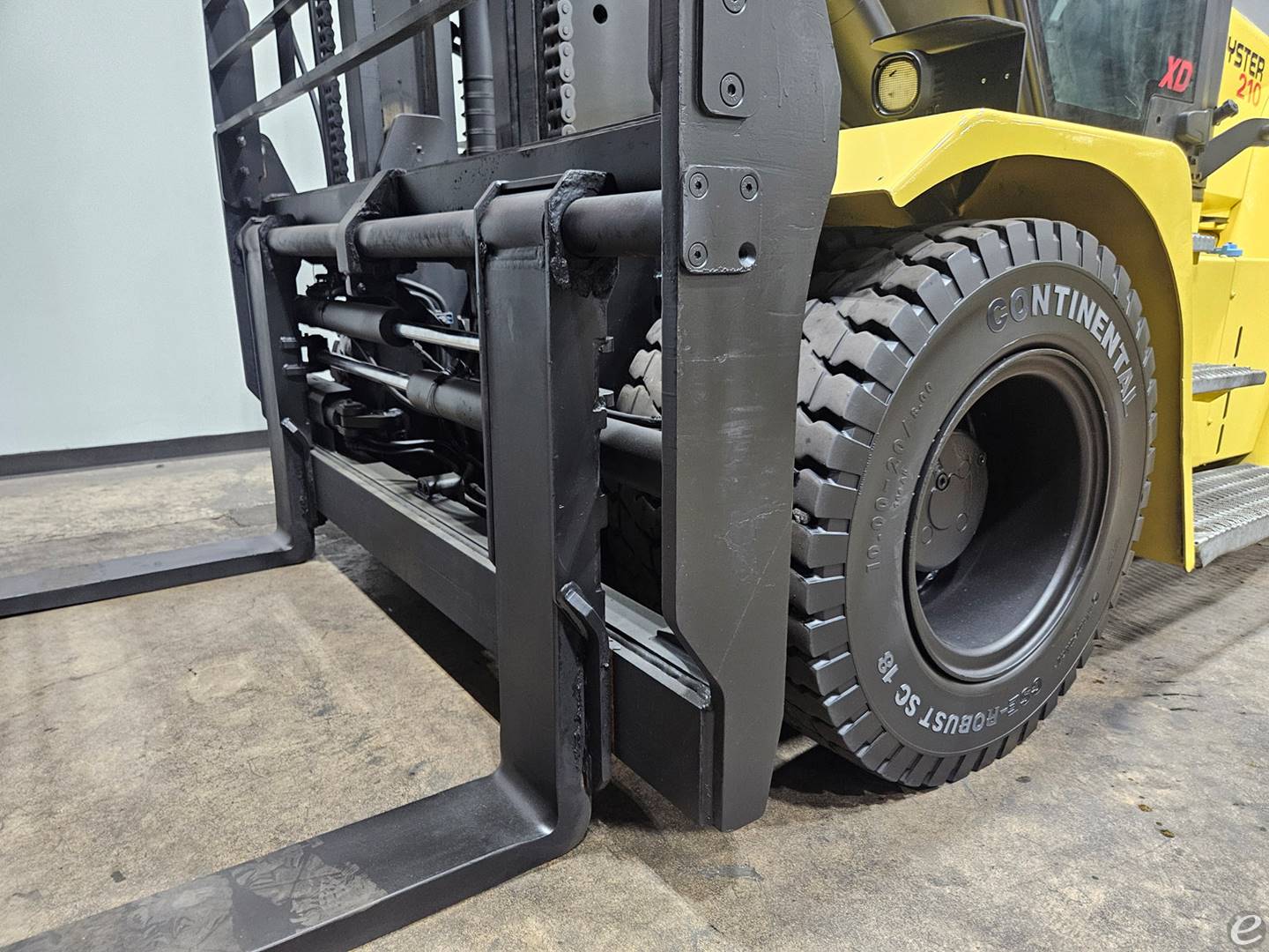 2022 Hyster H210XD
