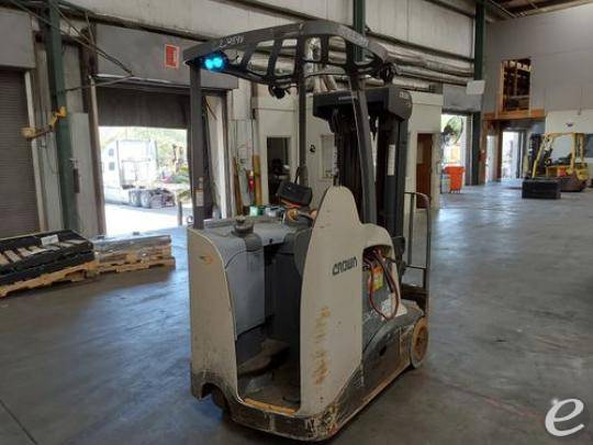 2024 Crown RC5745-40