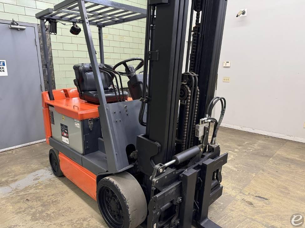 2001 Toyota 5FBCU30 Electric Forklift - 123Forklift