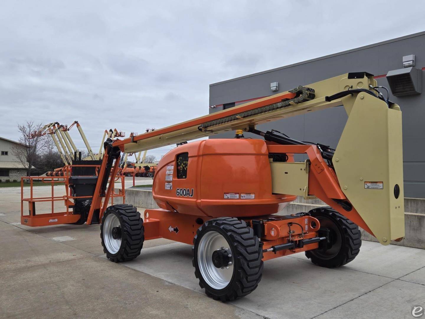 2014 JLG 600AJ Dual Fuel Boom Lift - 123Forklift