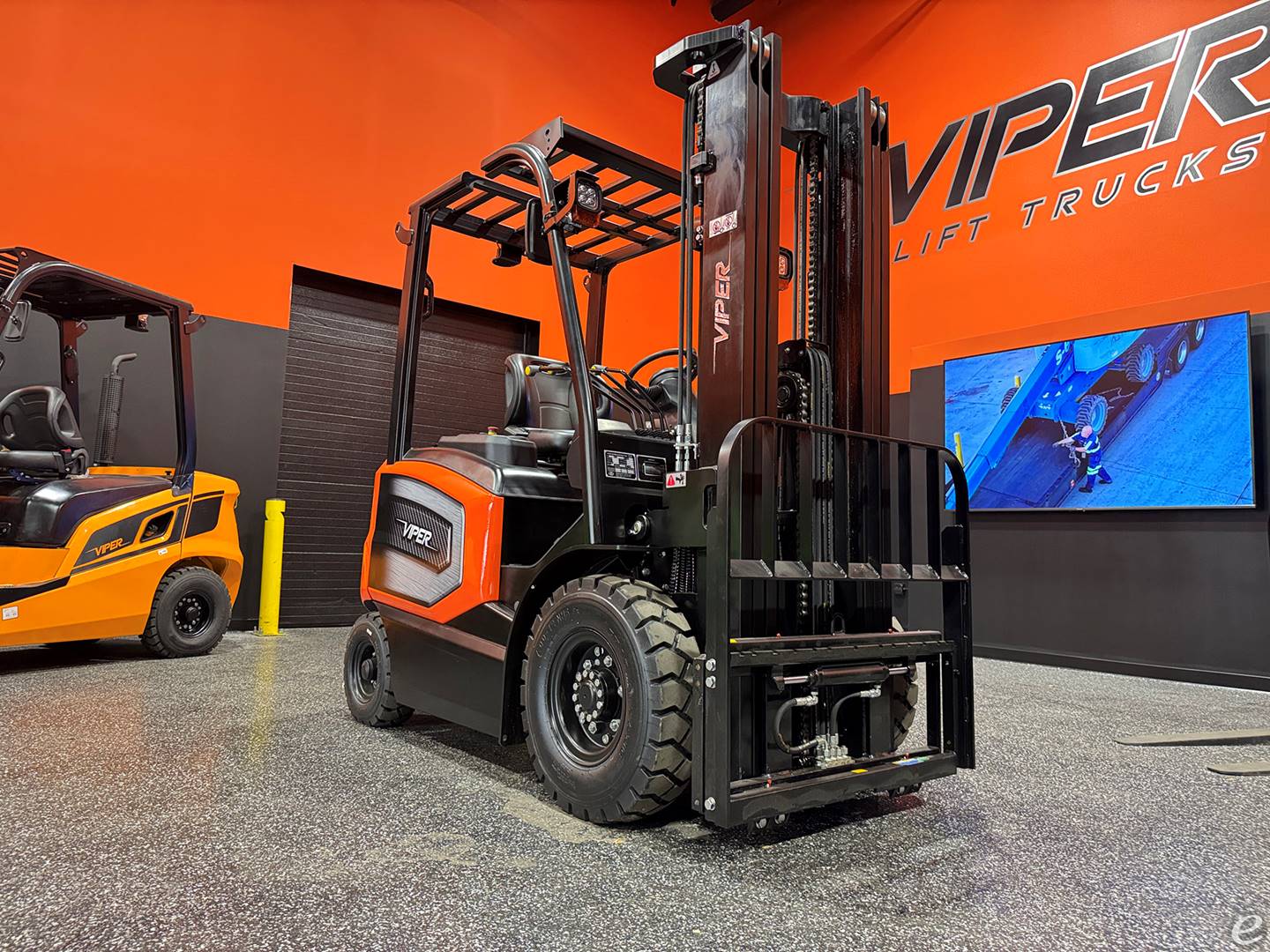 2026 Viper Lift Trucks FB25V