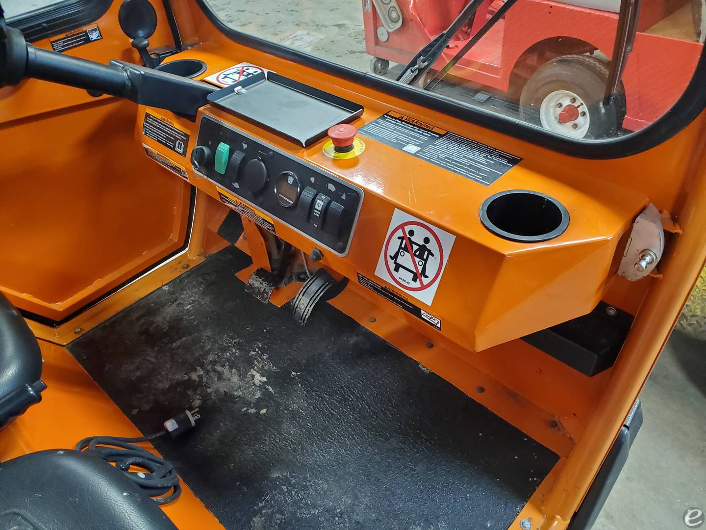 Taylor Dunn Bigfoot B5-440