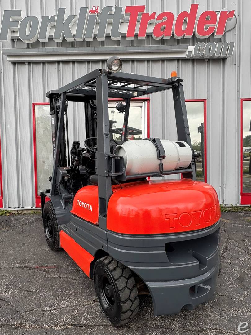 2000 Toyota 42-6FG25