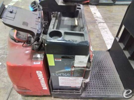 2015 Raymond 8510