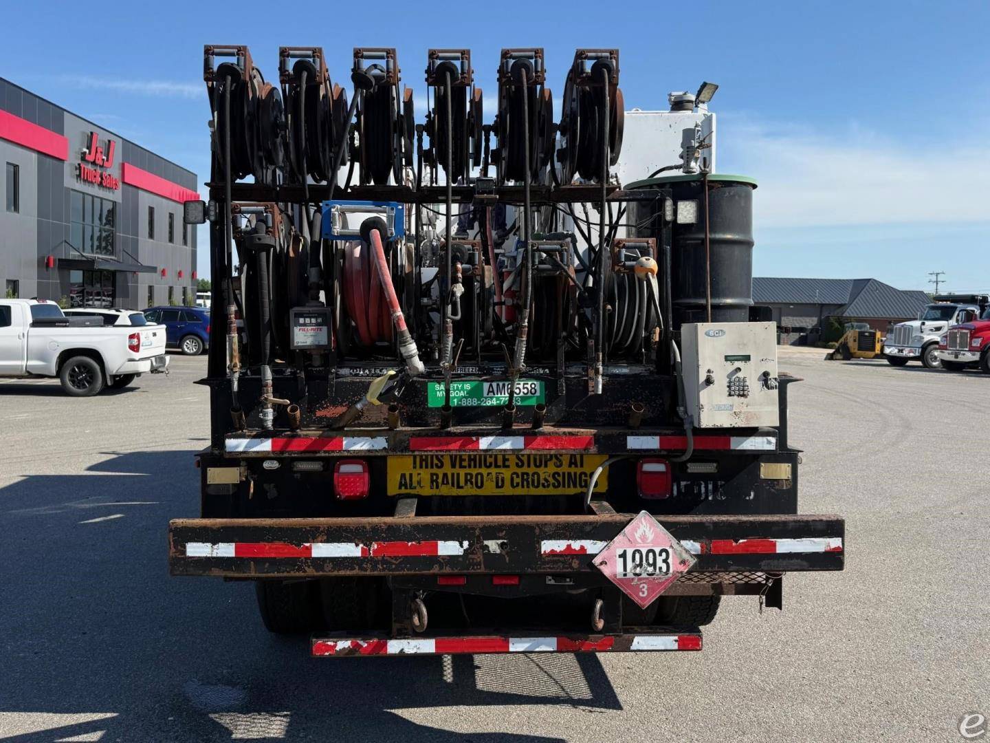 2011 Kenworth T470