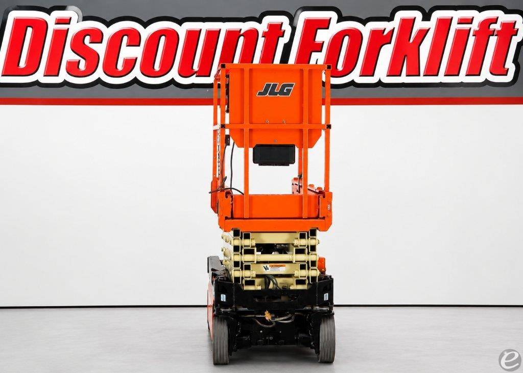 2018 JLG 1932R