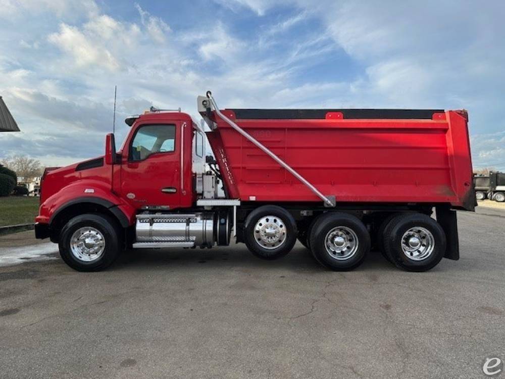 2020 Kenworth T880