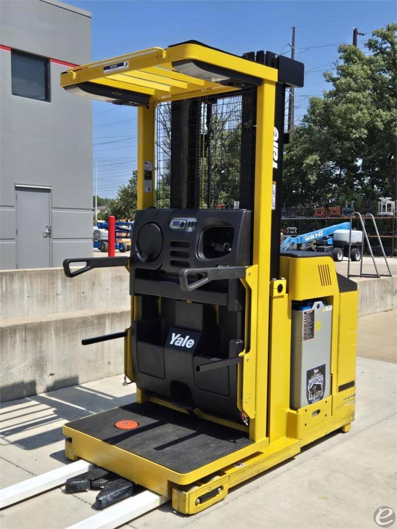 2021 Yale OS030BF Electric Order Picker - 123Forklift