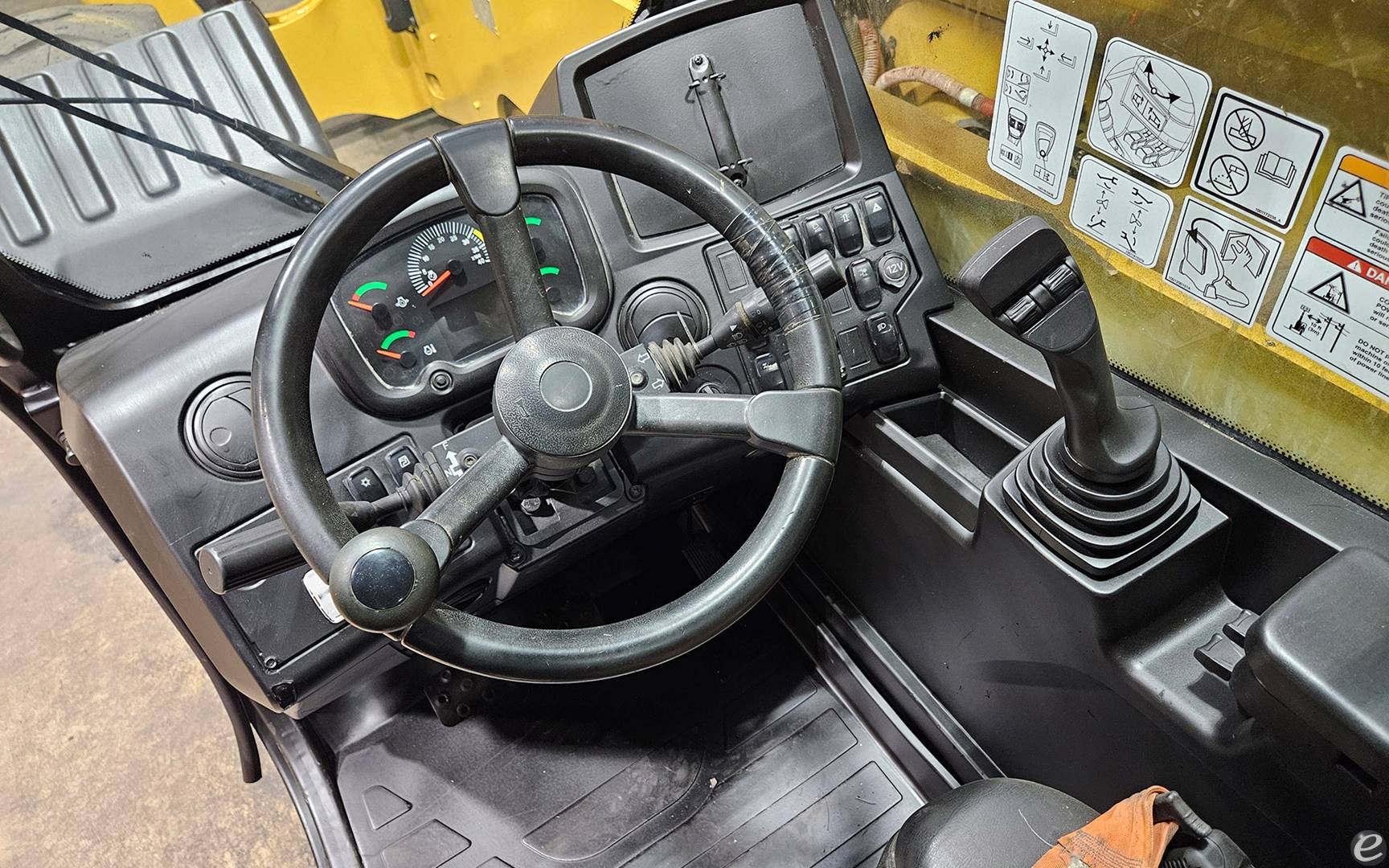 2019 Cat TL1255D