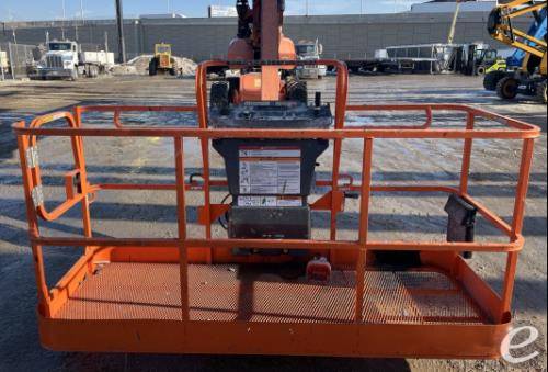 2015 JLG 1350SJP