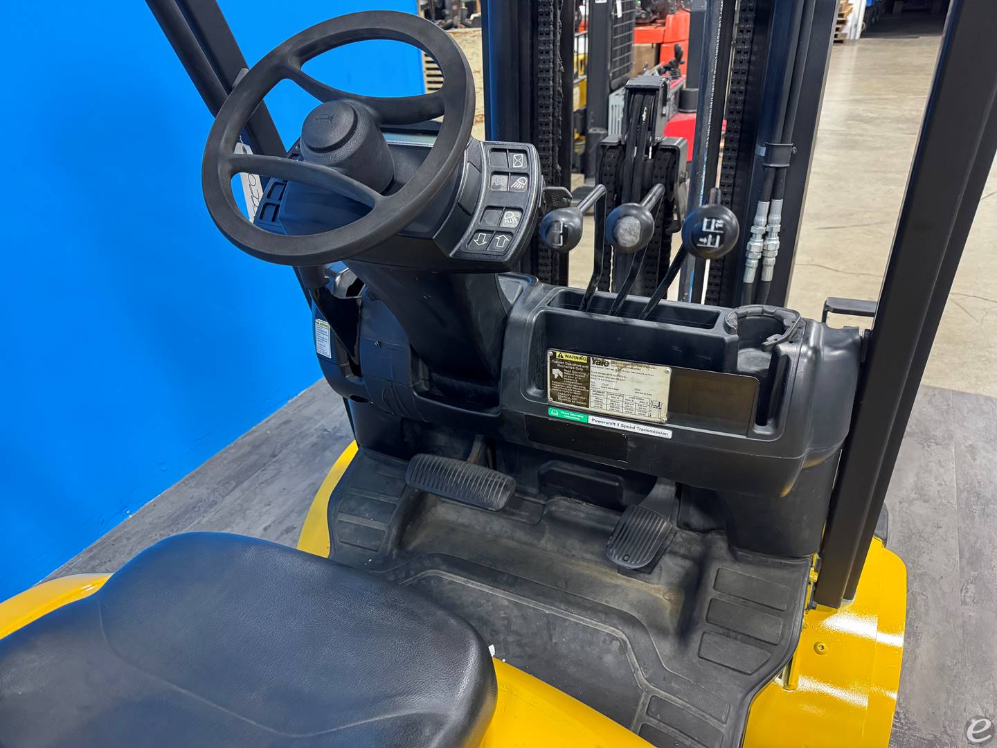 2014 Yale GLP050LX