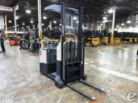 2020 Crown MPC3040-26