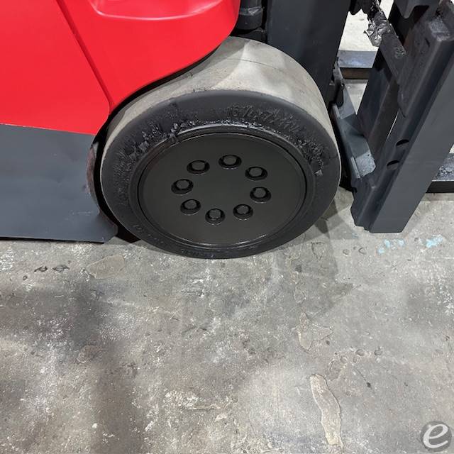 2022 Raymond 425-C40TT