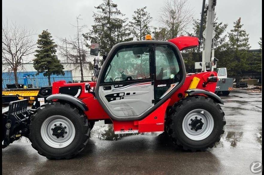 2021 Manitou MT732