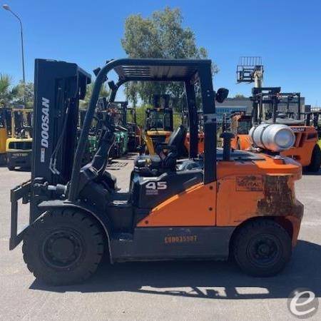 2021 Doosan G45S-7