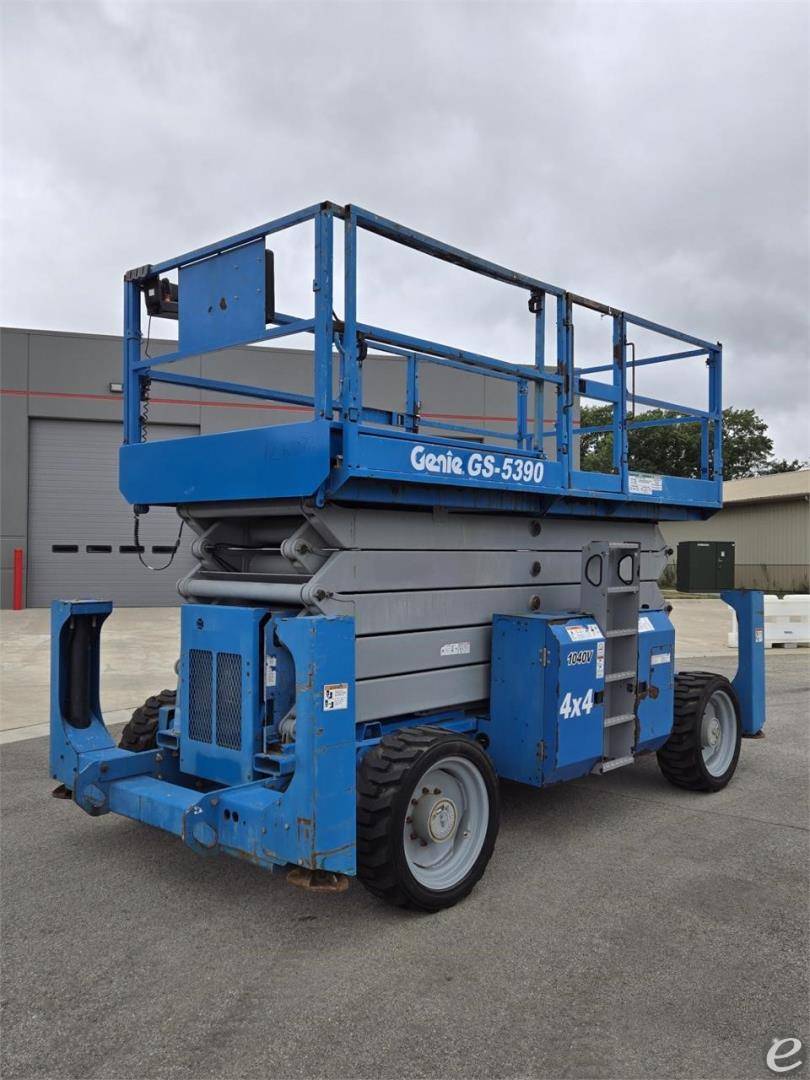 2008 Genie GS5390RT Dual Fuel Scissor Lift - 123Forklift