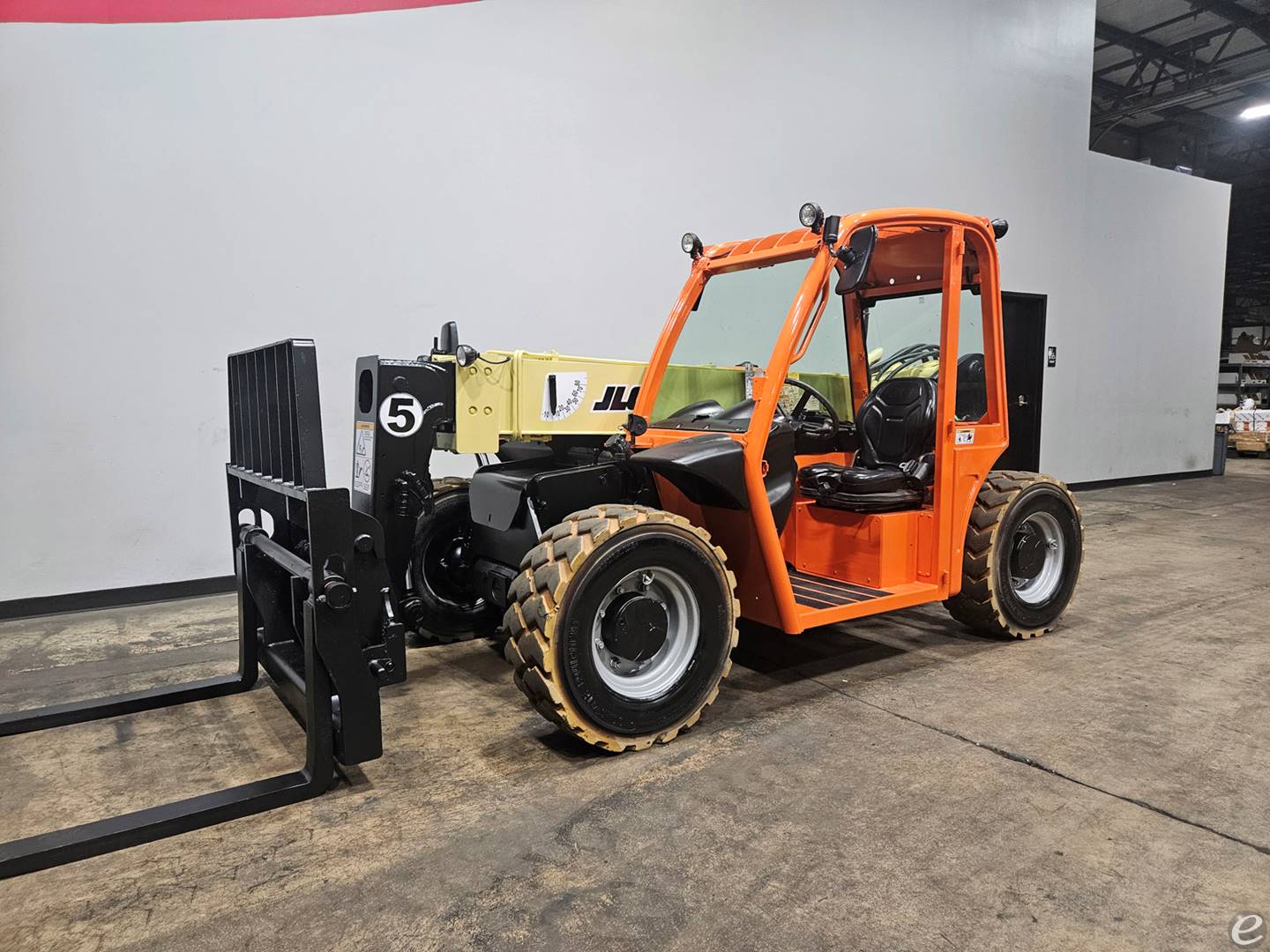 2018 JLG G5-18A