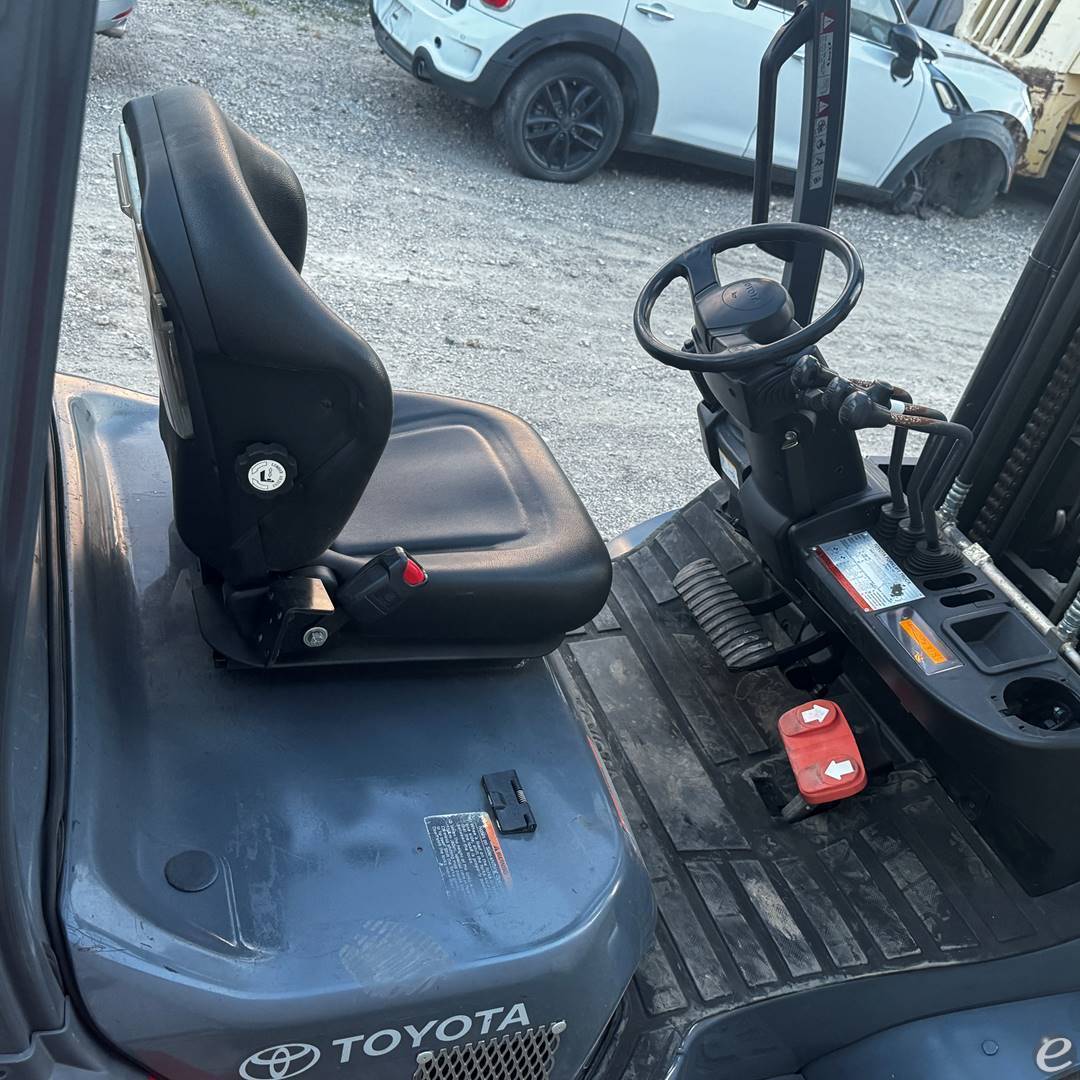 2016 Toyota 8FGC35U