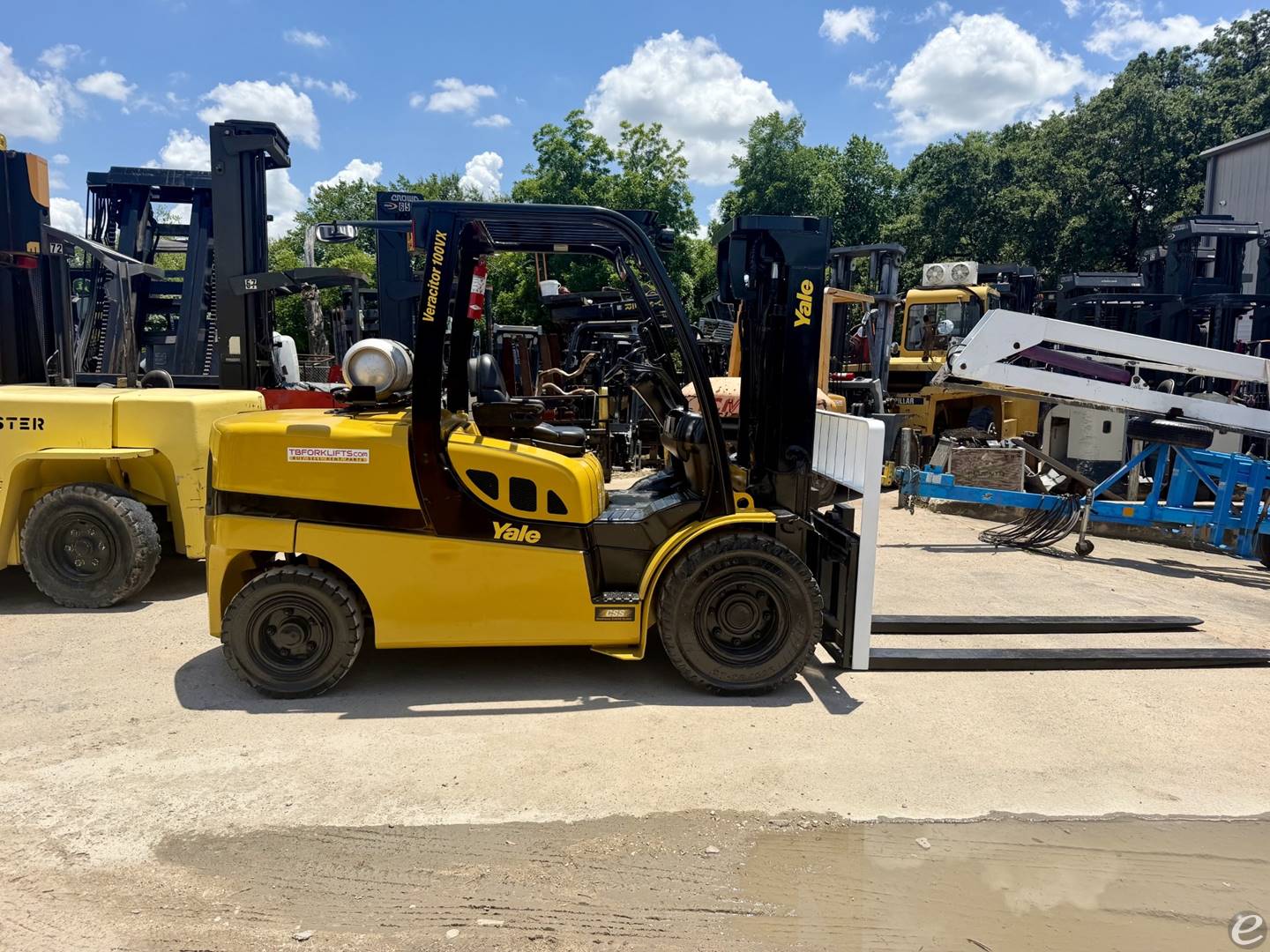 2012 Yale GLP100VX