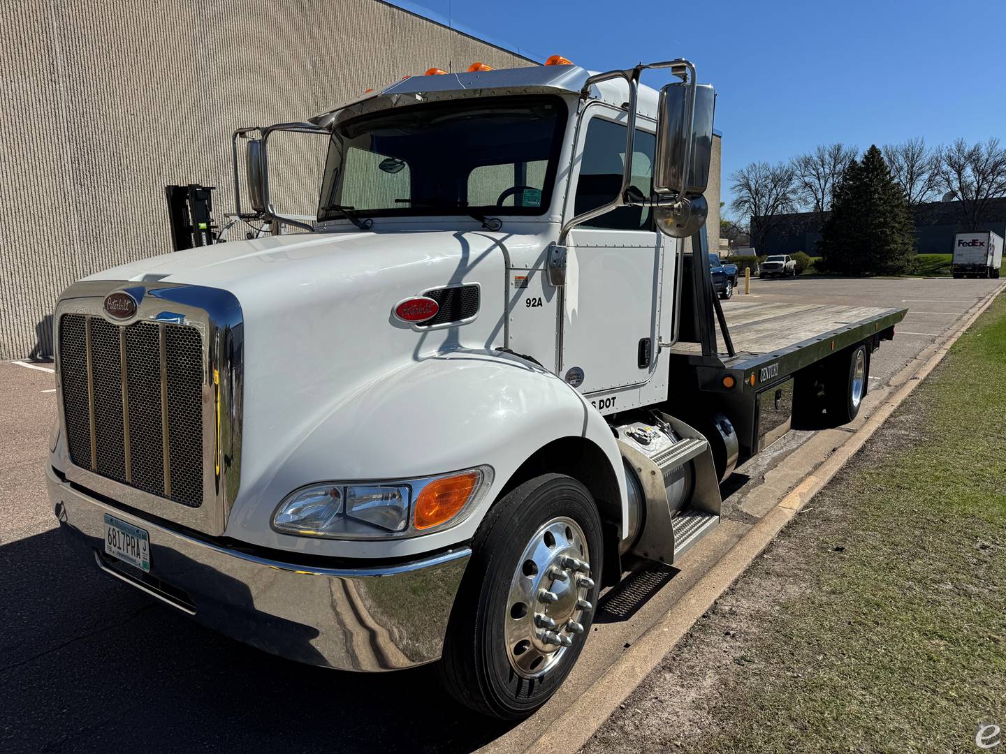 2019 Peterbilt 337 Rollback
