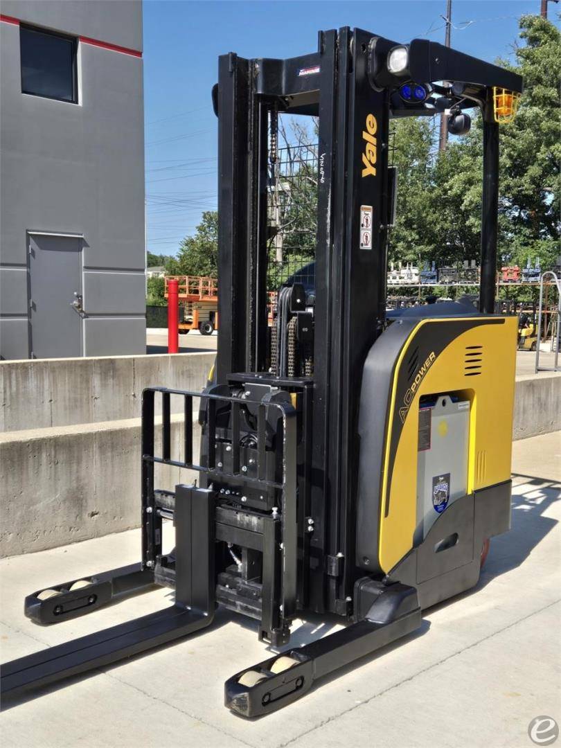 2018 Yale NDR035EB Electric Reach Truck - 123Forklift