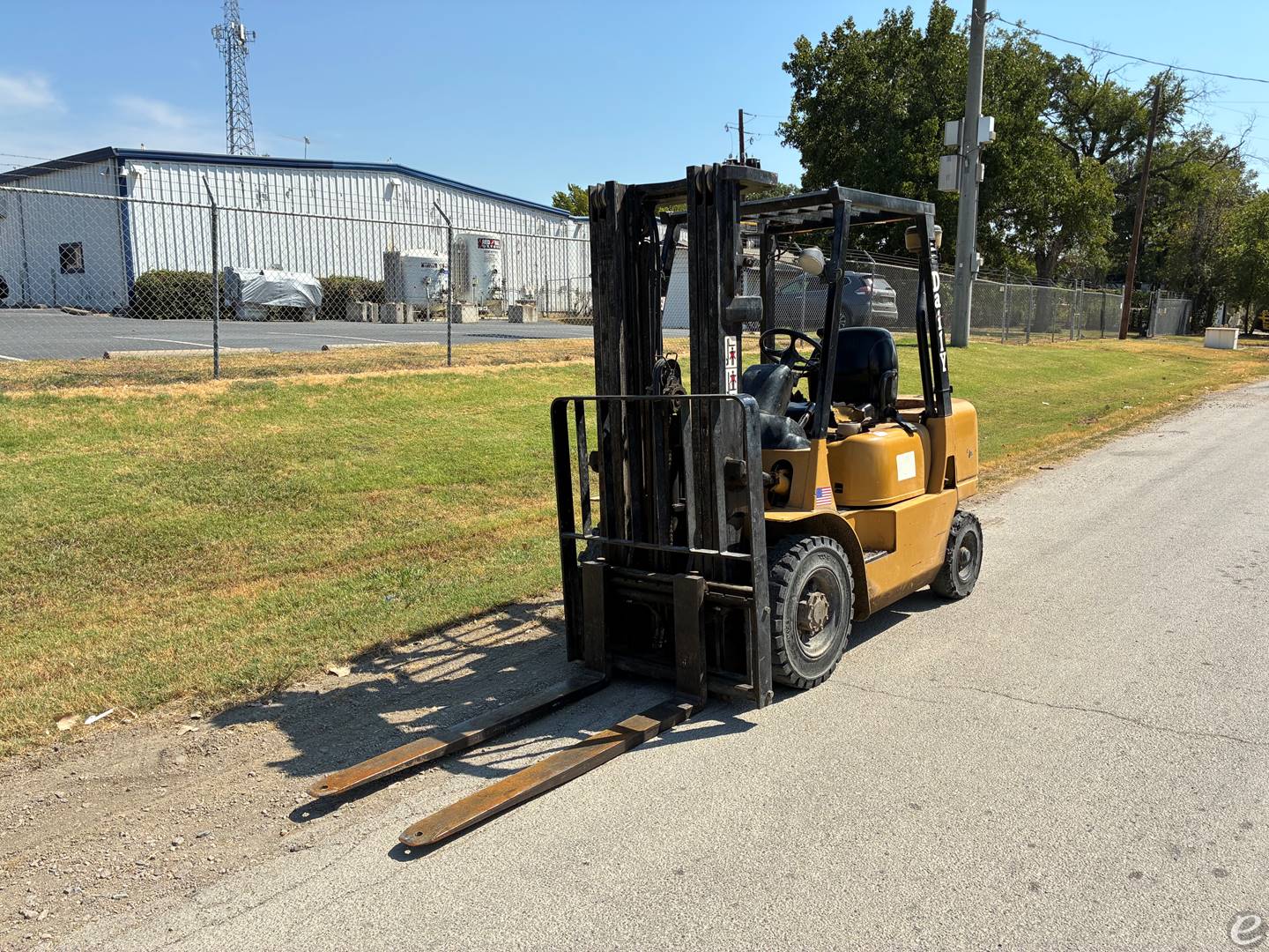 2001 Cat DP25K
