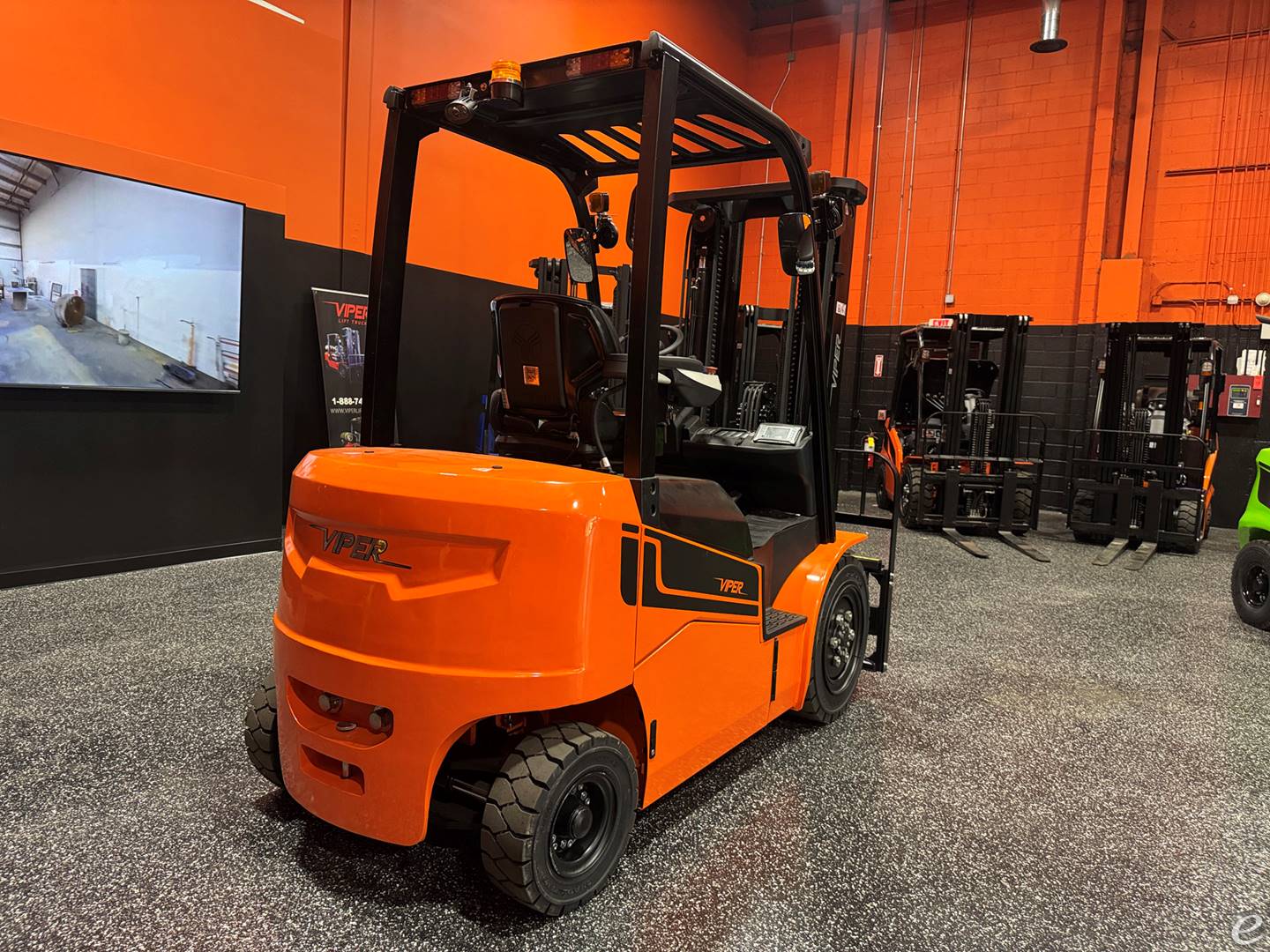 2026 Viper Lift Trucks FB35V