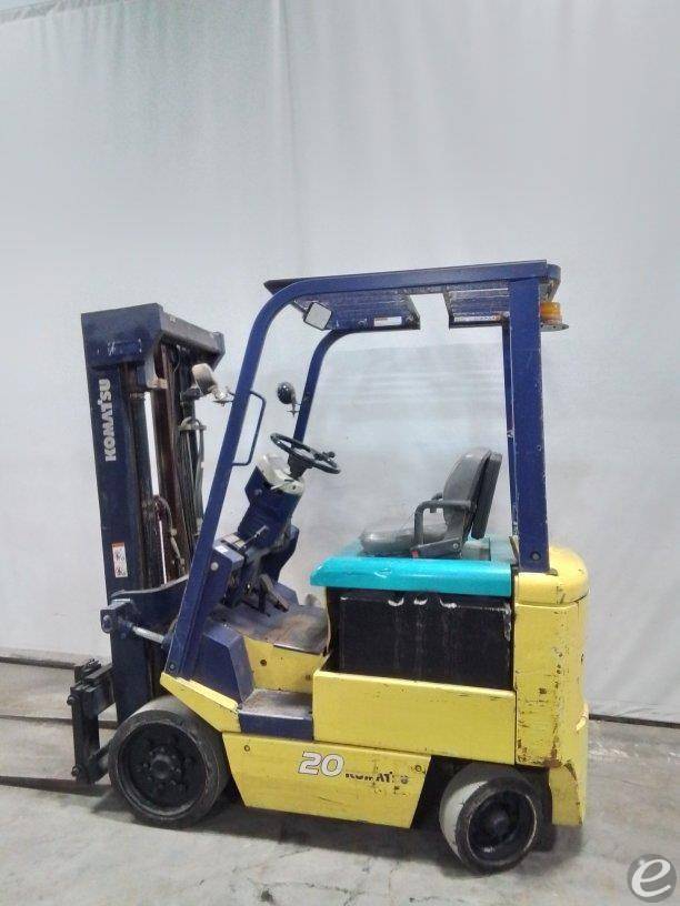 2001 Komatsu FB25SH-5